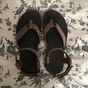Teva sandals Iguana Print